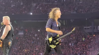 Metallica en Vivo: Interpretación Histórica de 'Shadows Follow