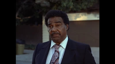 1x12 - Capitaine Dobey vous etes mort VF